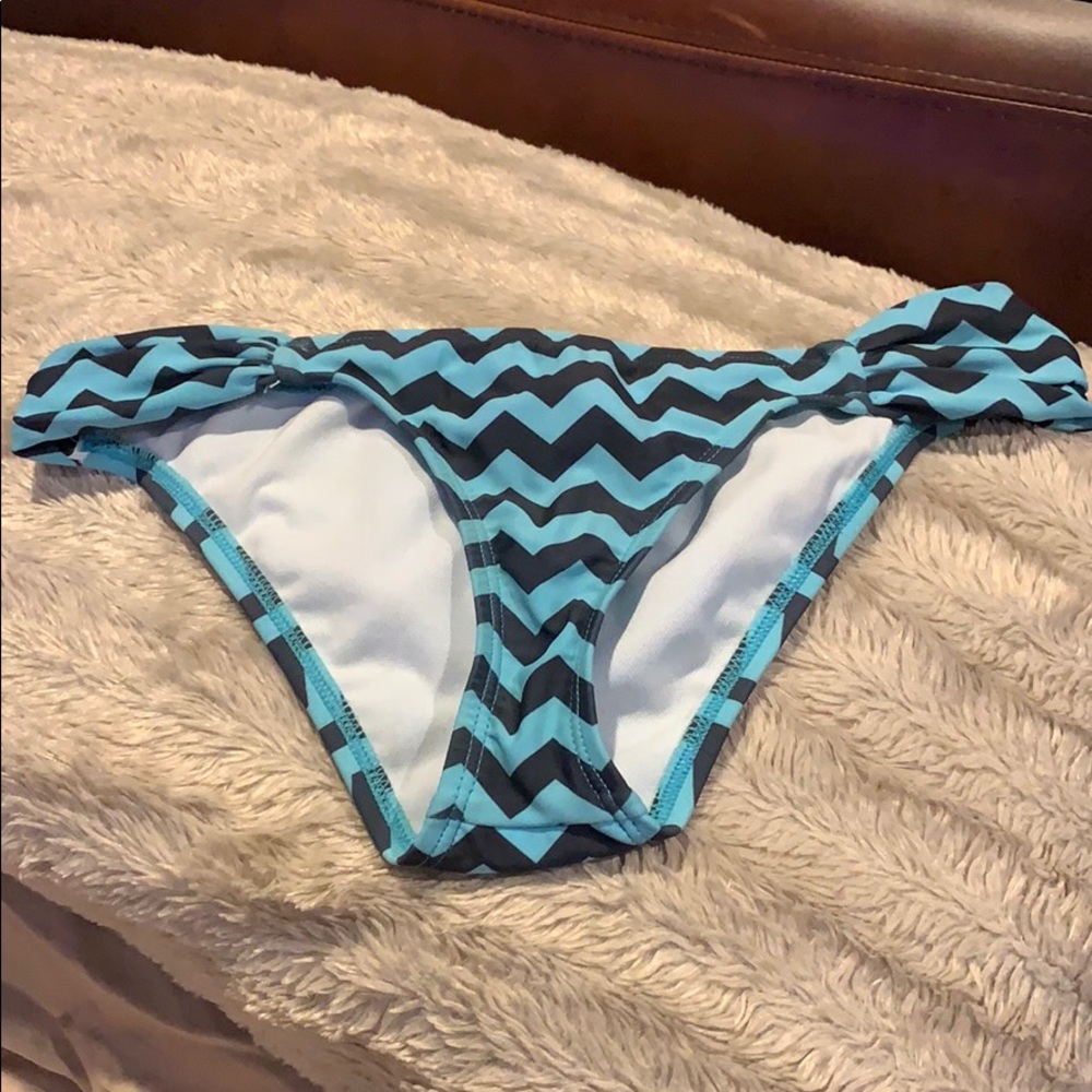 Swim suit